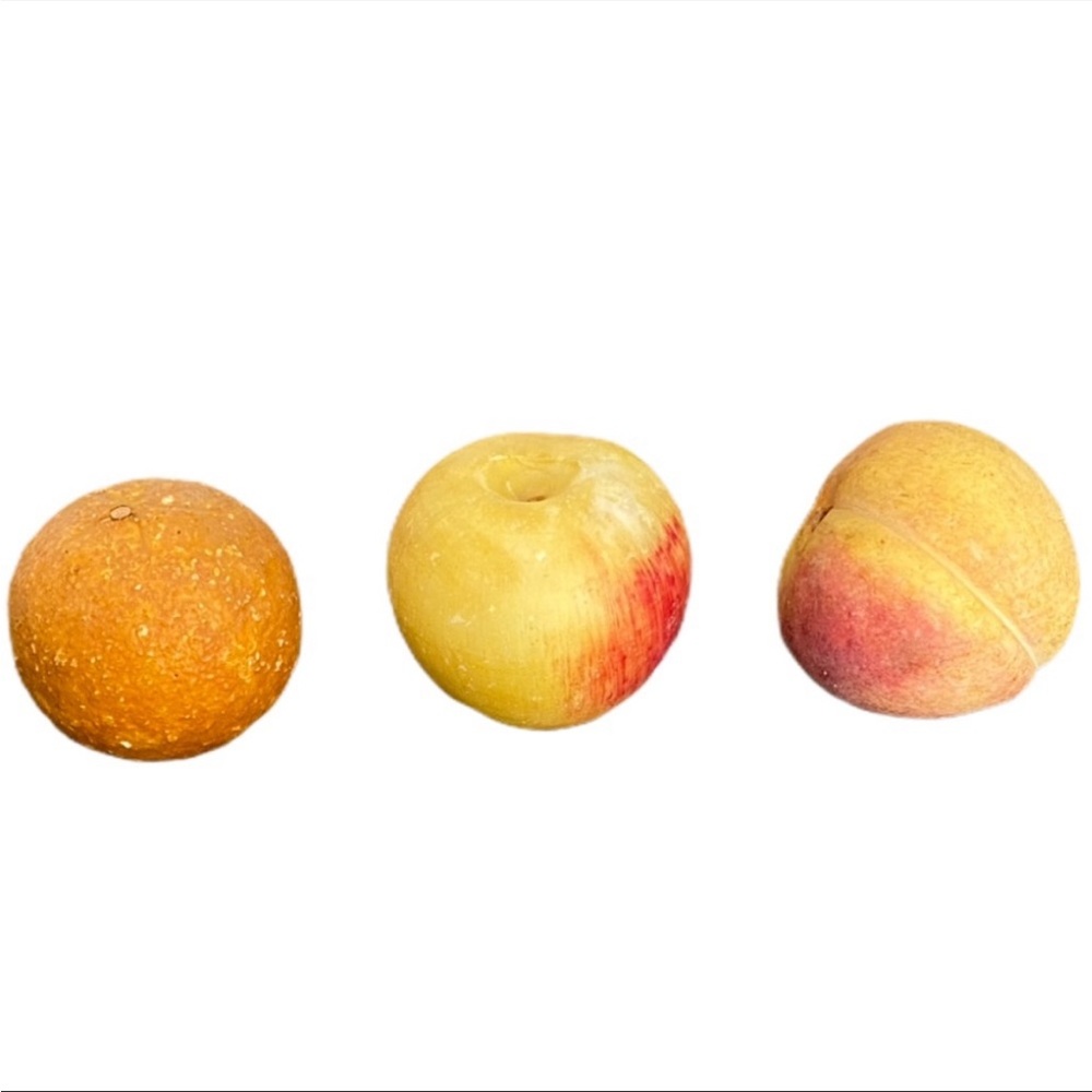 3 stone fruits for @amyburgess11